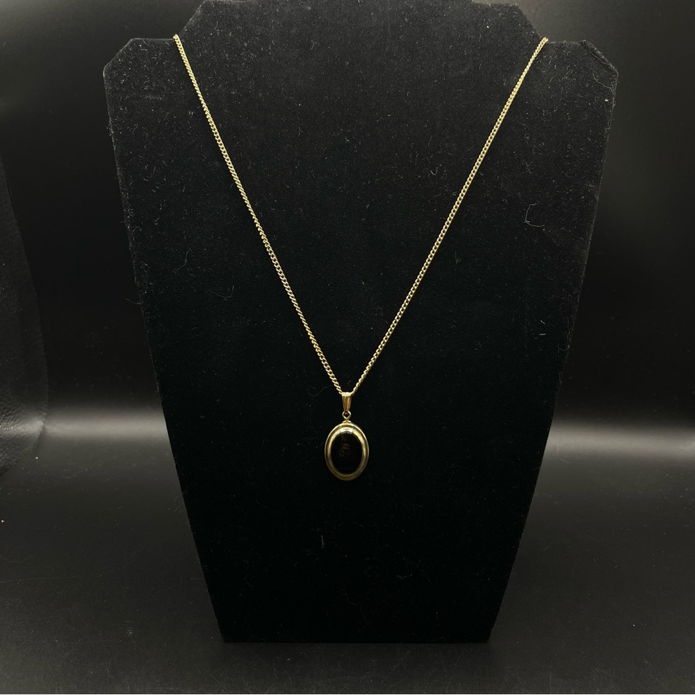 Vintage Signed Sarah Coventry Jet Elegance Gold Tone Black Pendant Necklace 18”